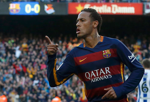 Neymar trên đường trở thành huyền thoại mới ở sân Nou Camp Ảnh: REUTERS