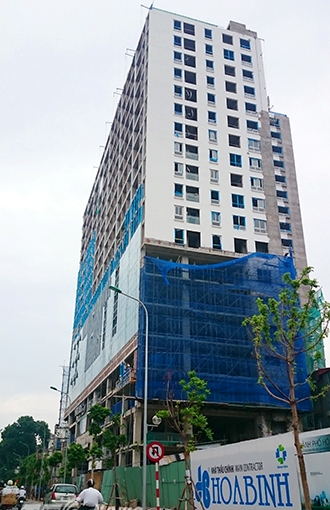 Tòa nhà cao tầng ở 8B phố Lê Trực, quận Ba Đình (Hà Nội) - Ảnh: VTCnews