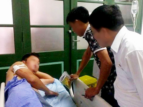 Nhà báo Nguyễn Ngọc Quang nhập viện với 8 vết thương trên người