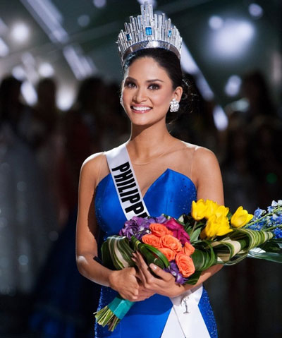 Hoa hậu Hoàn vũ 2015 Pia Wurtzbach trong giờ phút đăng quang Ảnh: B.T.C