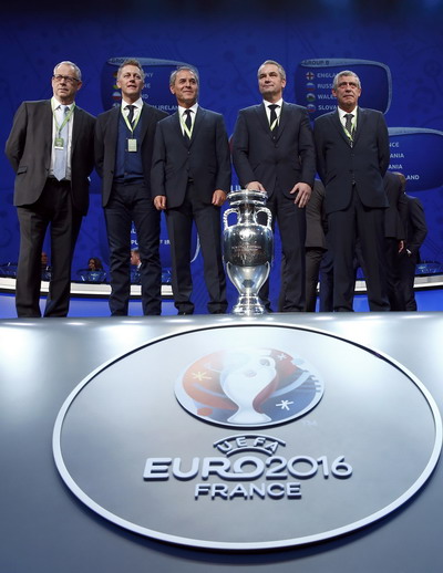 Các cựu danh thủ góp mặt tại lễ bốc thăm Euro 2016