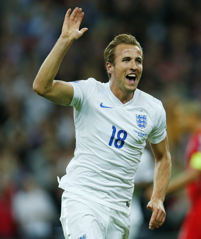 Harry Kane mở tỉ số, bàn thứ ba trong 4 trận đấu đầu tiên khoác áo Tam Sư