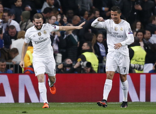 Cầu thủ dự bị Nacho (trái) ghi bàn duy nhất cho Real Madrid