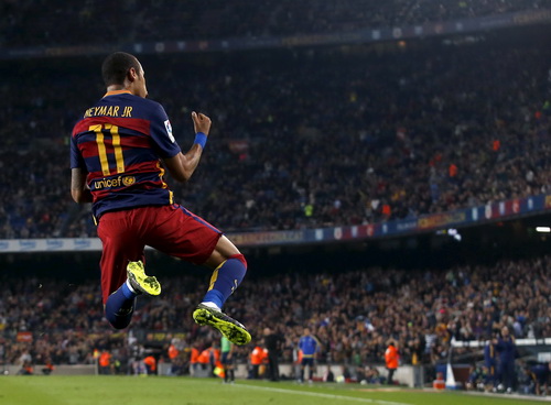 Neymar là cầu thủ Barca thứ nhì sau Messi ghi 4 bàn một trận kể từ sau Samuel Etoo năm 2008