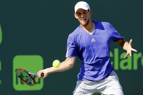 Dominic Thiem gây bão ở Brisbane