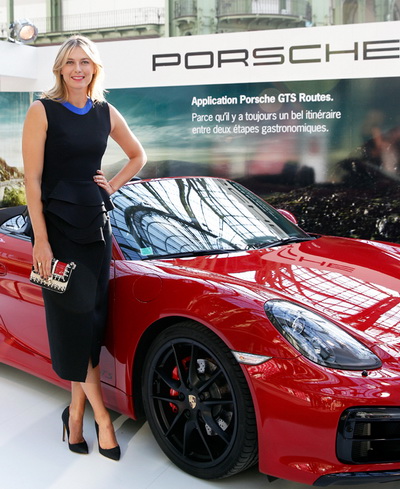 Sharapova là đại sứ thương hiệu cho hãng xe Porsche