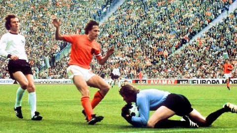 Johan Cruyff trong trận chung kết World Cup 1974