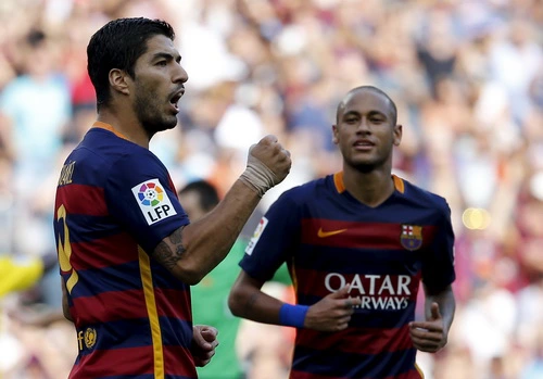 Luis Suarez lập công, giúp Barcelona trở lại trước loạt trận Champions League