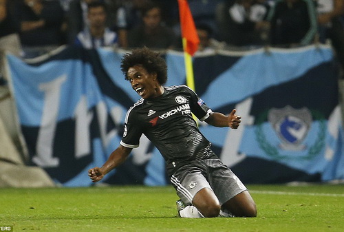 Willian gỡ hòa cho Chelsea cuối hiệp một