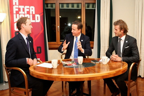 
Thái tử Williams, thủ tướng Cameron và cựu danh thủ Beckham tham gia bộ tham mưu

chiến dịch đăng cai World Cup 2018 của Anh
