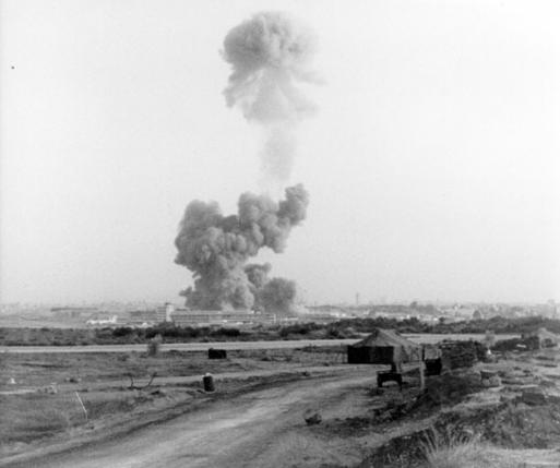 Vụ đánh bom ở Beirut – Lebanon năm 1983. Ảnh: Reuters