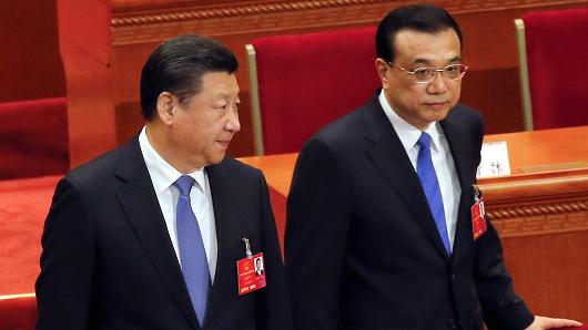 Chủ tịch Tập Cận Bình (trái) và Thủ tướng Lý Khắc Cường (phải). Ảnh: REUTERS