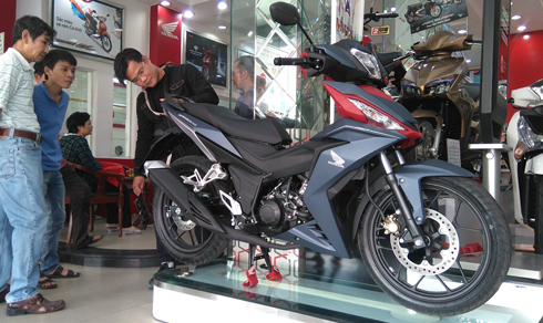 Honda Winner trong ngày đầu ra mắt tại các đại lý.