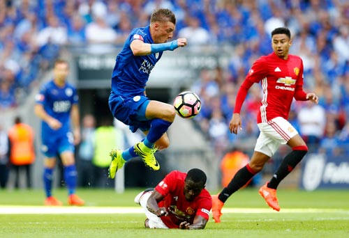 Vardy vẫn là niềm hy vọng lớn nhất của Leicester Ảnh: REUTERS