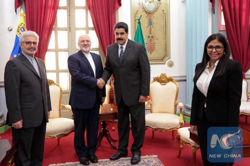 
Tổng thống Venezuela Nicolas Maduro (phải) tiếp Ngoại trưởng Iran Mohammad Javad Zarif hôm 27-8 Ảnh: TÂN HOA XÃ
