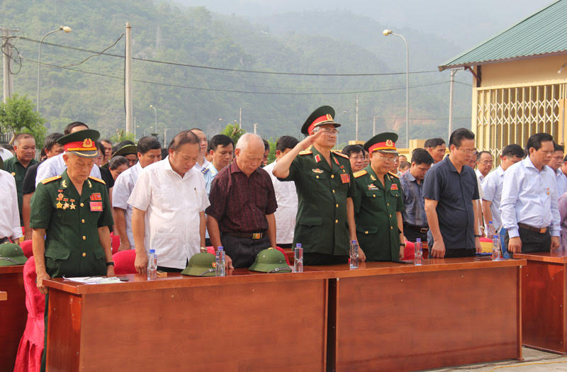 
Buổi lễ có sự tham gia của các cựu chiến binh, thân nhân các liệt sĩ đã hy sinh trong cuộc chiến đấu bảo vệ Biên giới
