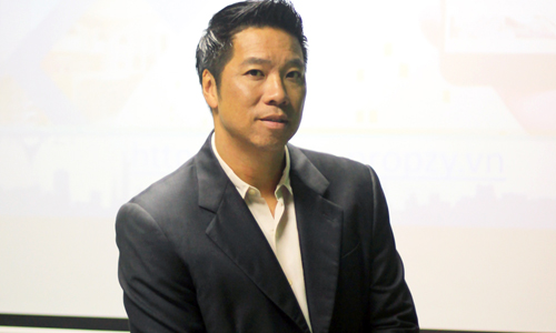 
Doanh nhân Mỹ gốc Việt, John Le đang đặt cược hàng triệu USD vào dự án khởi nghiệp theo mô hình Uber bất động sản tại Việt Nam. Ảnh: Vũ Lê
