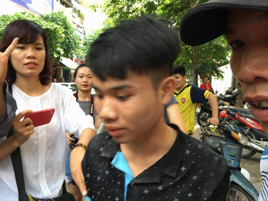 Anh Nguyễn Hồng Chiến thuật lại giây phút sinh tử thoát khỏi căn nhà 43 phố Cửa Bắc trước khi đổ sập
