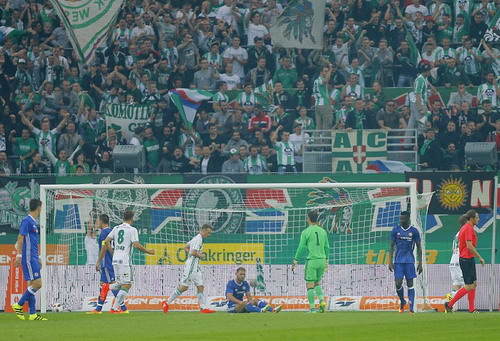 Tomi Correa ghi bàn thứ nhì cho chủ nhà Rapid Vienna