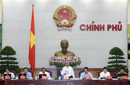 Thủ tướng Nguyễn Xuân Phúc chủ trì phiên họp thường kỳ Chính phủ tháng 6 với các địa phương - Ảnh: VGP