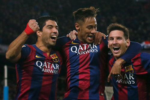 Tam tấu Suarez - Neymar - Messi năm 2015 góp công lớn đưa Barcelona trở lại đỉnh vinh quang với 5 danh hiệu Ảnh: REUTERS