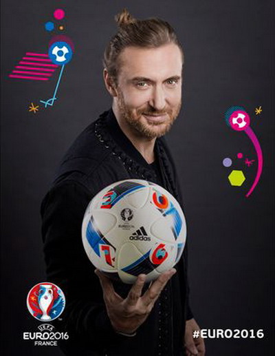 
David Guetta trình bày bài hát chính thức tại lễ khai mạc
