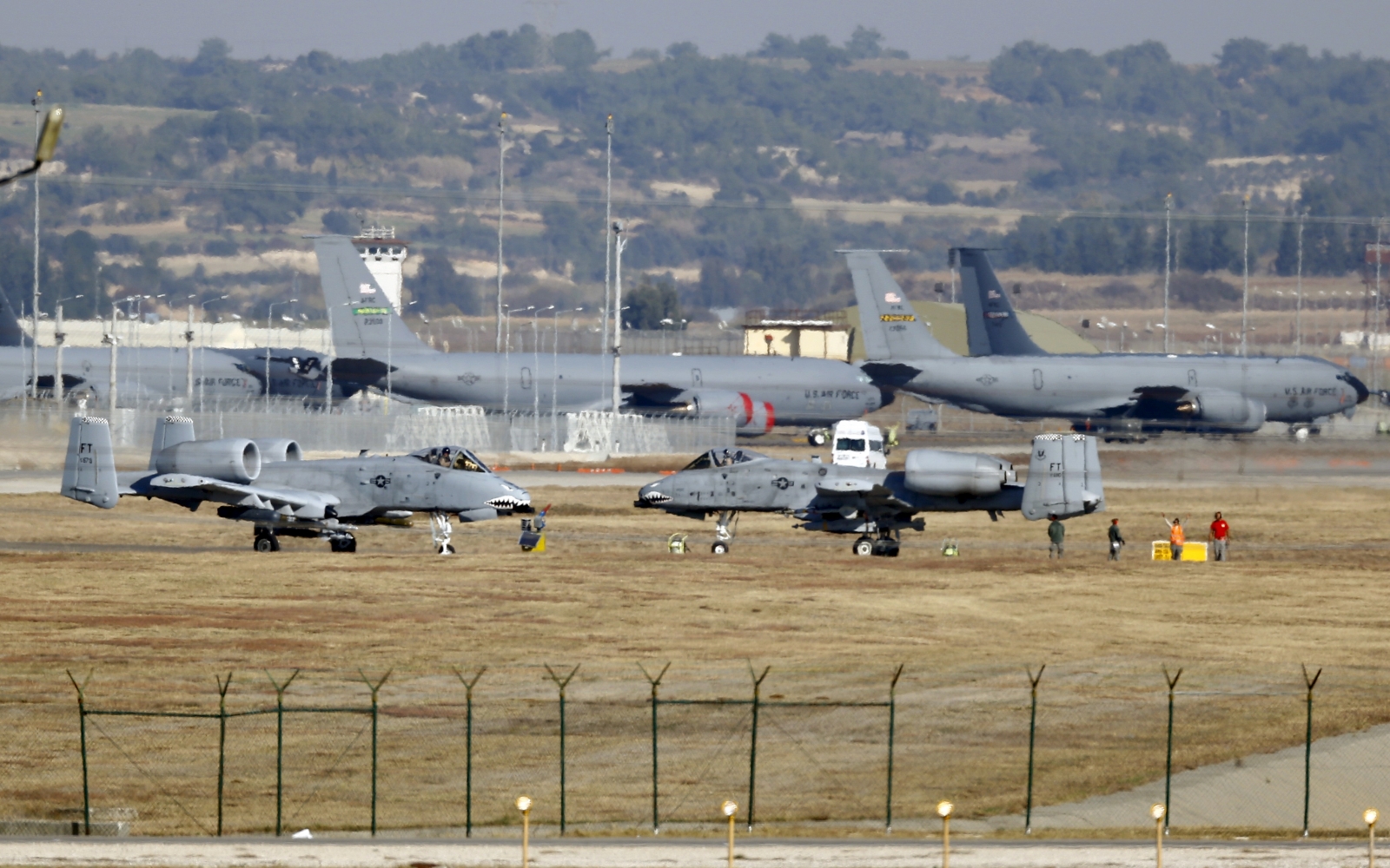 
Chiến đấu cơ Mỹ tại căn cứ Incirlik airbase (Thổ Nhĩ Kỳ). Ảnh: Reuters
