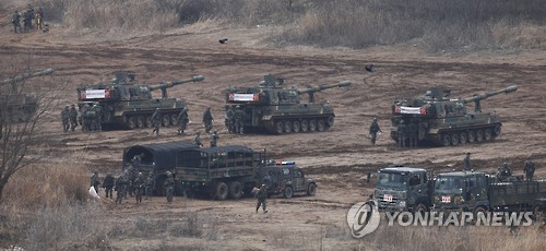 
Binh sĩ Hàn Quốc tại một khu vực gần biên giới Triều Tiên hôm 7-3. Ảnh: Yonhap

 
