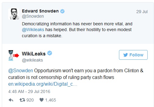 
Những dòng Tweet chỉ trích nhau của Snowden và WikiLeaks. Ảnh: RT
