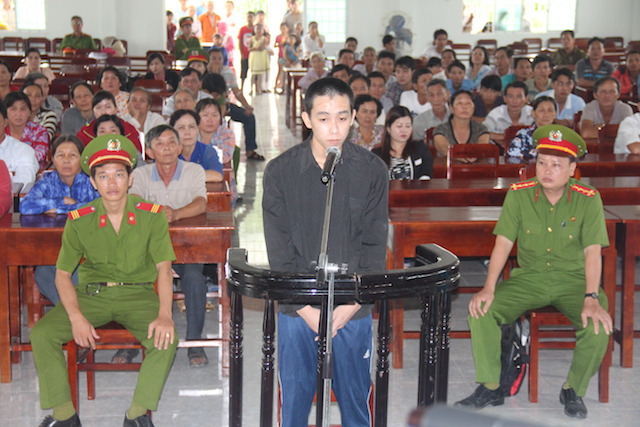 
Bị cáo Huỳnh Văn Vũ Linh tại phiên toà.
