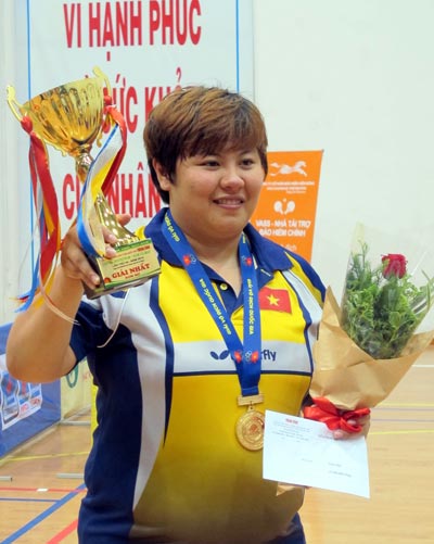 Leg: Mai Hoàng Mỹ Trang, tay vợt xuất sắc nhất giải Ảnh: Đông Linh