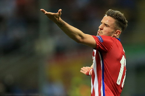 Người hùng Saul Niguez bị loại