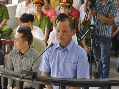 Tòa tuyên phạt Nguyễn Ngọc Minh (Minh Sâm) 24 tháng tù giam do đã ăn năn hối cải, đã khắc phục hậu quả, có nhân thân tốt và được khen thưởng