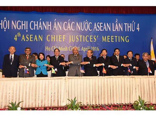 Chánh án các nước ASEAN thể hiện sự đoàn kết, hợp tácẢnh: NGUYỄN TRUNG