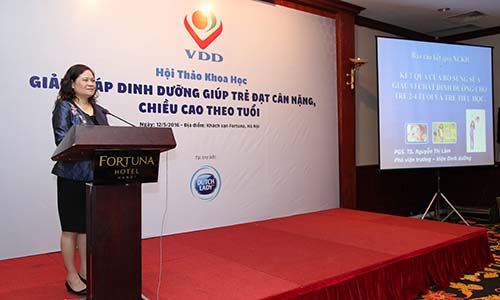 PGS-TS Nguyễn Thị Lâm trình bày kết quả nghiên cứu tại hội nghị
