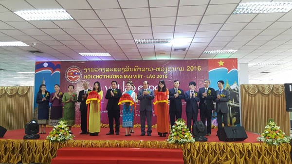 DN kiến nghị, Bộ Công Thương cân nhắc lại thời điểm tổ chức Hội chợ Thương mại Việt - Lào