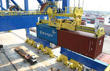 Đại diện của hãng tàu biển Hanjin tại Việt Nam thông báo dừng nhận hàng hóa mới. Trong ảnh: Tàu của hãng Hanjin đang vận chuyển hàng. Ảnh: hãng tàu Hanjin