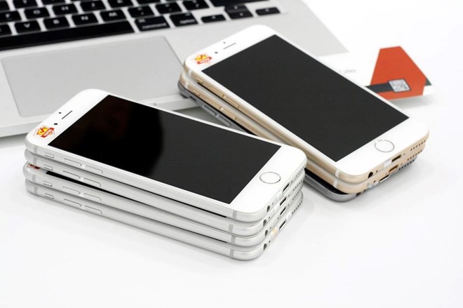 
iPhone 6 và 6 Plus có chung tình trạng giảm giá.
