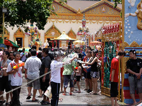
Lễ hội té nước Songkran, Thái Lan
