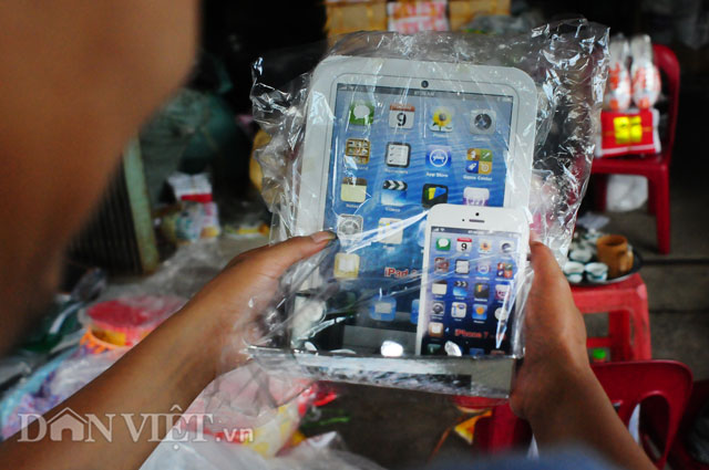 iPhone, iPad bằng vàng mã được bán khá nhiều với giá vài chục nghìn.