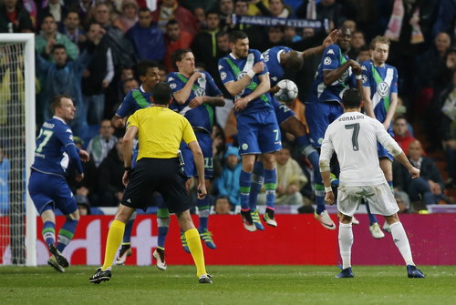 
Ronaldo ghi bàn thứ ba từ pha đá phạt đẳng cấp
