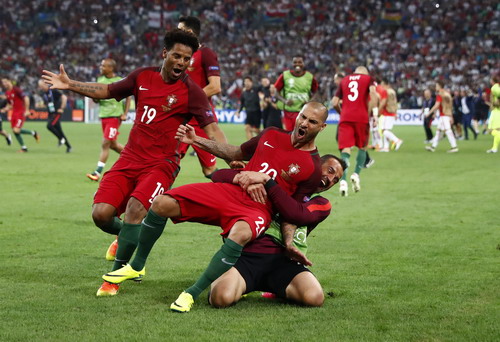 Bồ Đào Nha lọt vào bán kết lần thứ tư sau 5 kỳ Euro