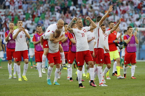 
Niềm vui chiến thắng của tuyển Ba Lan
