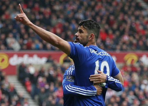 
Diego Costa mở tỉ số sớm cho đội khách Chelsea
