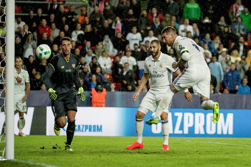 Pha đánh đầu cứu rỗi của Sergio Ramos phút 90+3