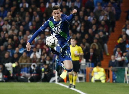 
Draxler rời sân sớm, Wolfsburg mất phương hướng
