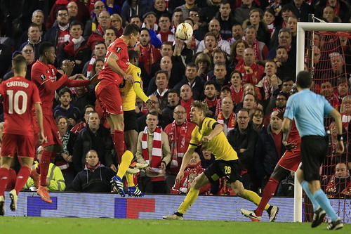 
Dejan Lovren ghi bàn quyết định, đưa Liverpool vào bán kết
