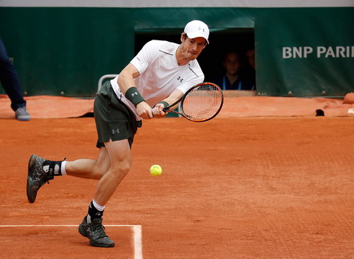 Andy Murray dễ dàng khuất phục Ivo Karlovic