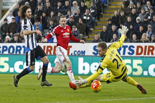Rooney lập cú đúp trước đối thủ quen thuộc Newcastle