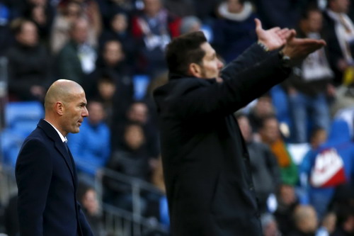 Zidane thua tài đàn anh Diego Simone